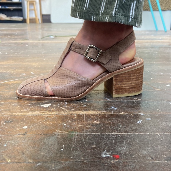 Jeffrey Campbell tan crocodile leather shoes size 37 - Picture 4 of 5